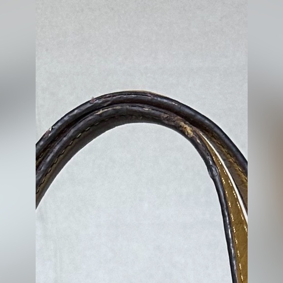 Michael Kors Tan Shoulder Bag with Signature Monogram - Picture 15 of 15